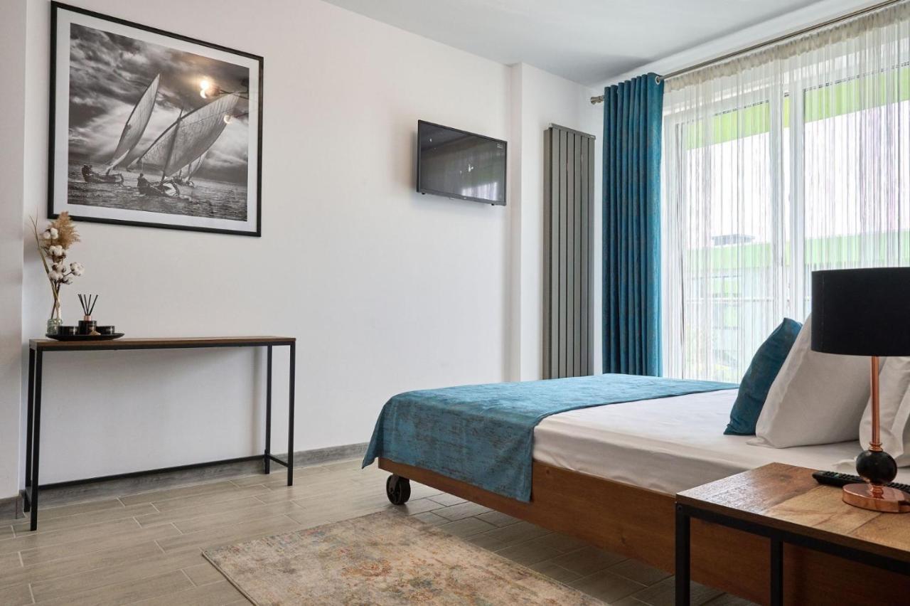 Vintage Breeze Apartment - Spa Pools Resort Mamaia Εξωτερικό φωτογραφία